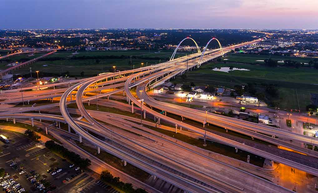 Margaret McDermott Bridge in Dallas, Texas, in dusk